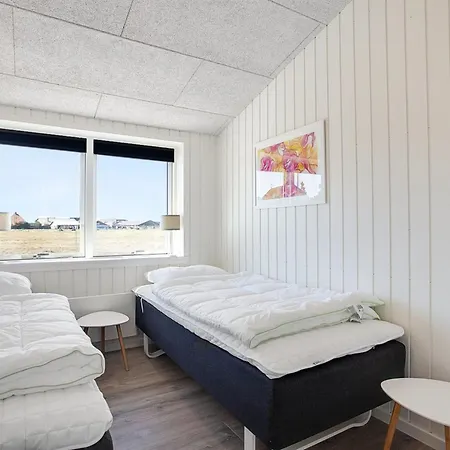 Edy - 75m From The Sea By Interhome Casa de Férias